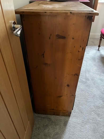 Photo of free Pine Chest Drawers (BH21) #2