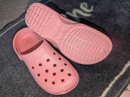 Photo of free Pink Crocs (replica) (SE5) #1