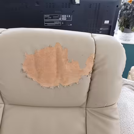 Photo of free faux leather reclining chair (mansfield, NG18) #3