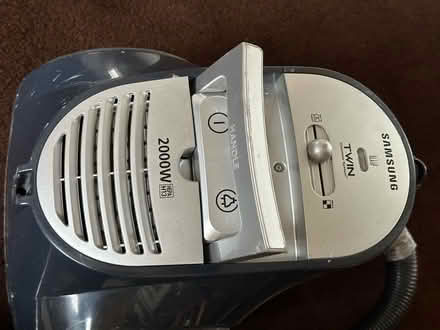 Photo of free Samsung Vacuum Cleaner (Hampton TW12) #2