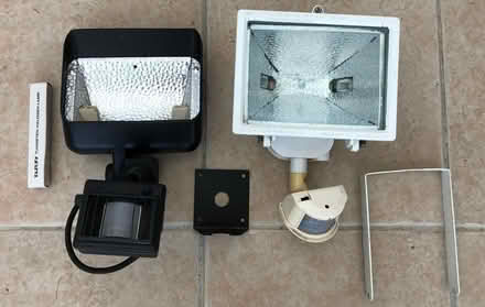 Photo of free Motion detecting lights (Wood Farm OX3) #1
