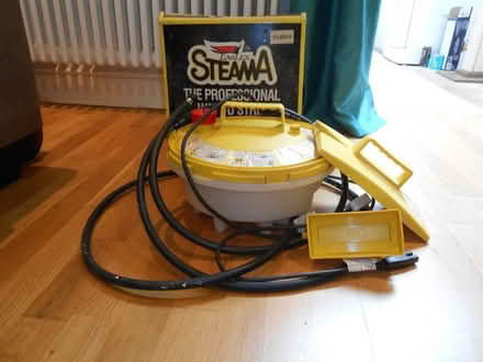 Photo of free Earlex wallpaper steamer (Chiswick W4) #1