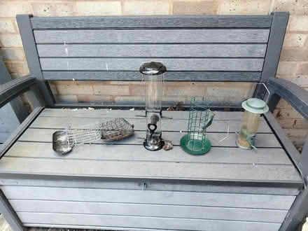 Photo of free Bird feeding station & feeders (GL51) #3