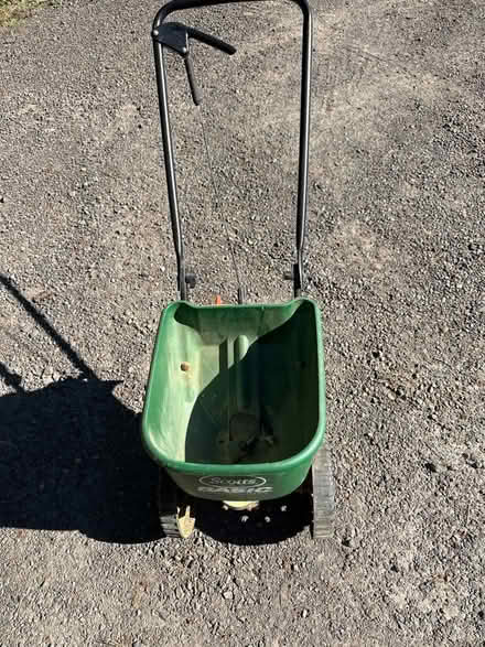 Photo of free Grass spreader (Camas - Livingston Mountain) #1