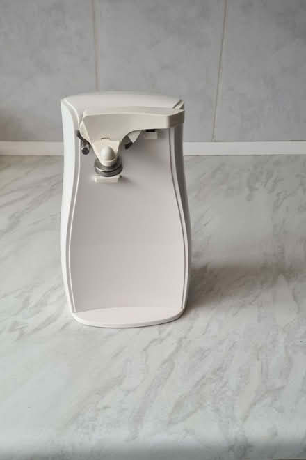 Photo of free Electric tin opener (CT14) #1