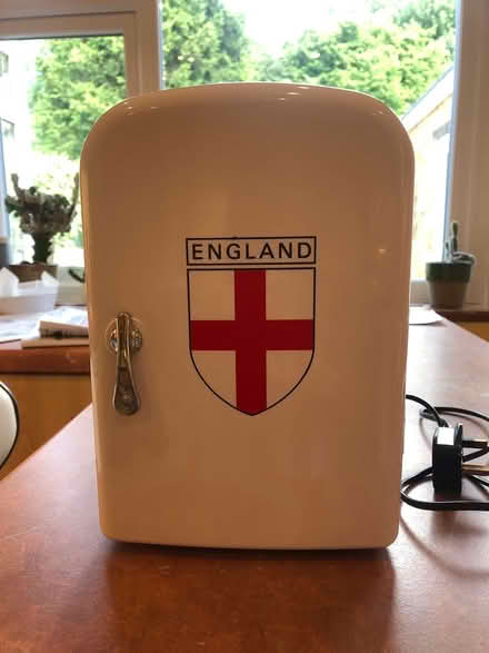 Photo of free England mini fridge (Billericay CM12) #1