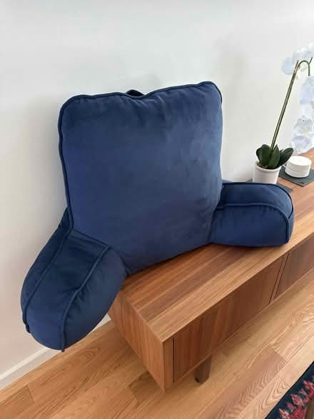 Photo of free Large sturdy bed rest pillow (Torrance 90501 near Hull MS) #1