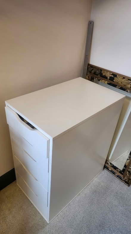 Photo of free White Office drawers (Wimbledon SW20) #1