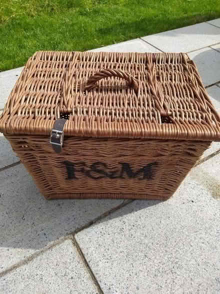 Photo of free Picnic Basket (Henley-on-Thames RG9) #1