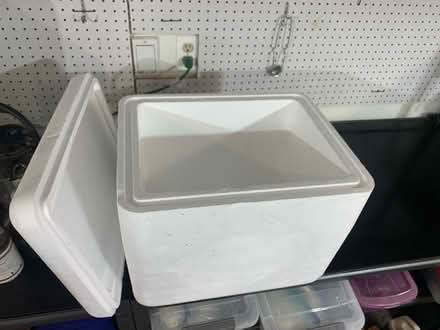 Photo of free Styrofoam cooler – large (Pound Ridge) #1