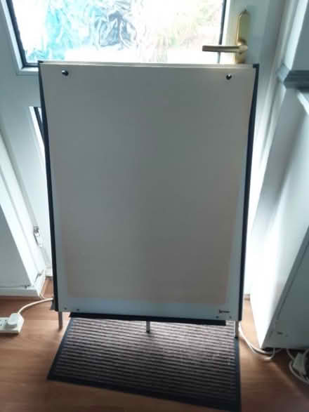 Photo of free Large flipchart board/ whiteboard wit small amount of paper (Cambus FK10) #3