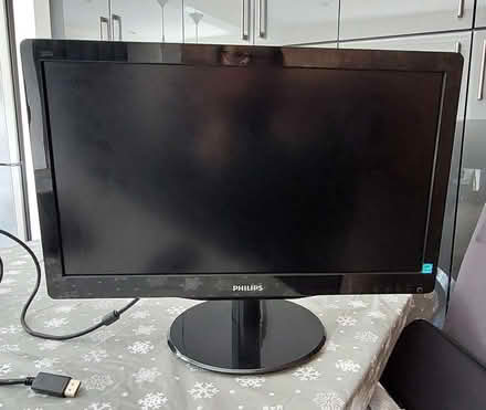 Photo of free Monitor (Great Hollands RG12) #1