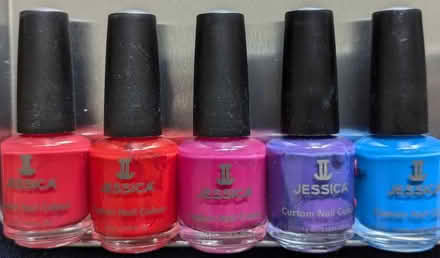 Photo of free 5 bottles of Nail Varnish (DA7) #1