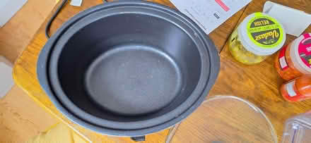 Photo of free Slow cooker (Lower Sydenham) #2