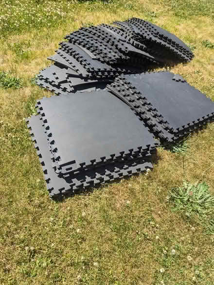 Photo of free 150sq ft black rubber floor mats (Just north of Panther Lake) #2