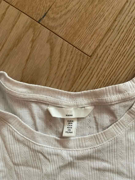 Photo of free H&M pregnancy pyjama (NW6) #2