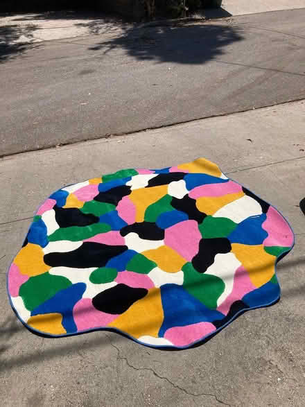 Photo of free Small Ikea Kids' Rug (Silver Lake Blvd.) #1