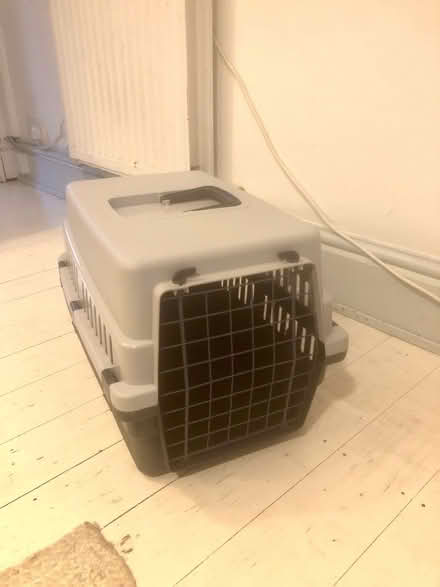 Photo of free Cat carrier box (Stroud GL5) #1