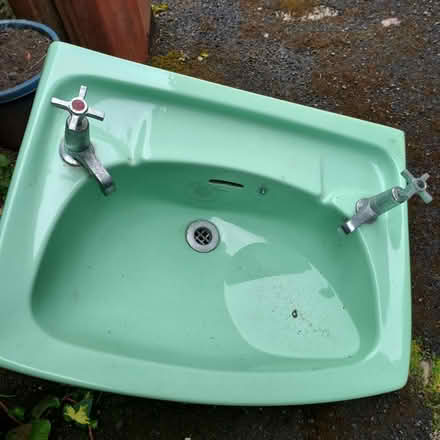 Photo of free Green Ceramic hand basin (SK4 Heaton Moor Stockport) #1