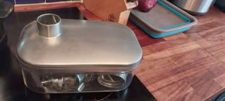 Photo of free Meat grinder slow cooker (Upper Norwood SE19) #2