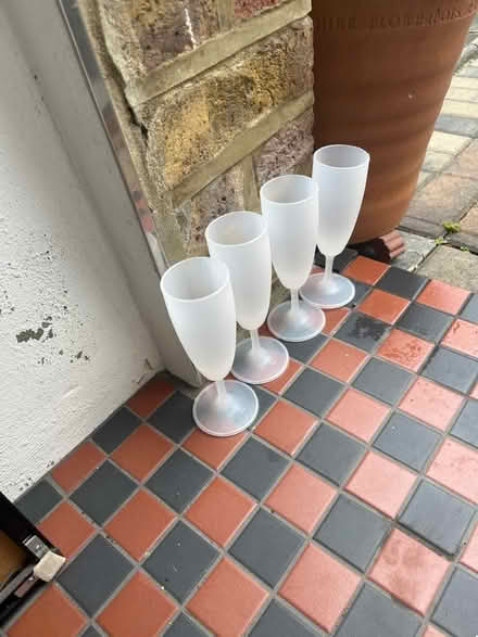 Photo of free 4 plastic wine glasses (Teddington TW11) #1