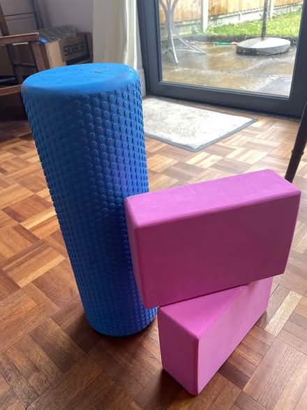Photo of free Pilates roller and 3 yoga blocks (W4) #1