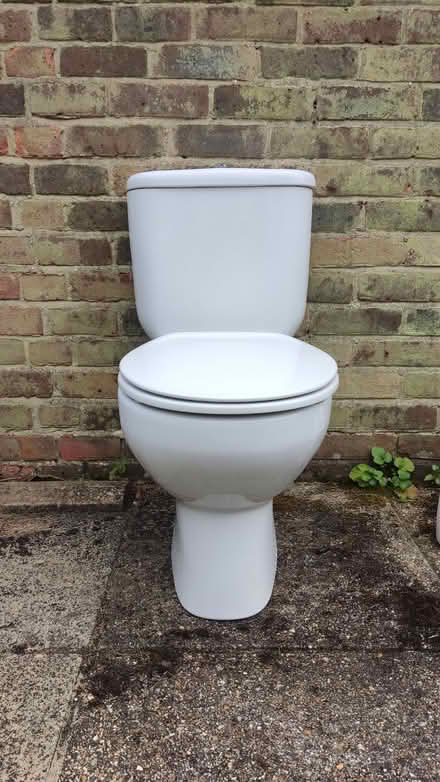 Photo of free Toilet (Tilehurst Road RG1) #2
