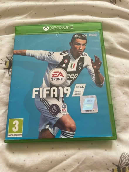 Photo of free FIFA 19 Xbox one game (S5 wincobank) #1
