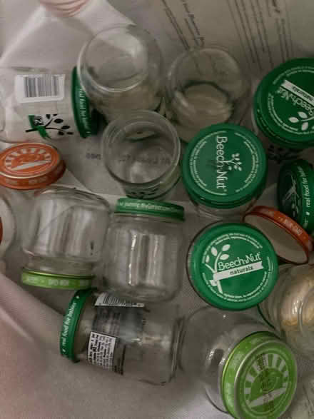 Photo of free Glass baby food jars (Airmont ny) #1