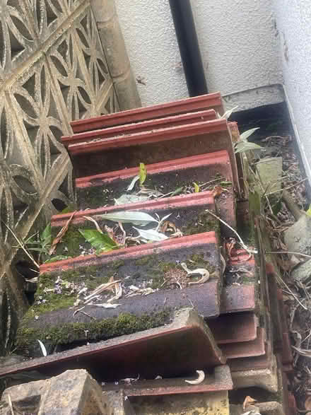 Photo of free Collection of bricks & roof tiles. (Berry Lane Estate WD3) #2