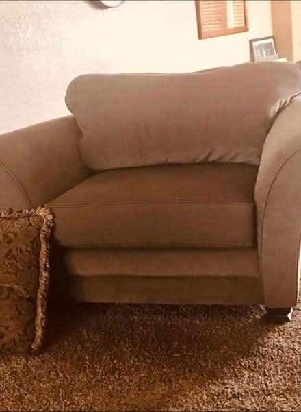Photo of free Oversized Comfy Chair (Thornton) #2