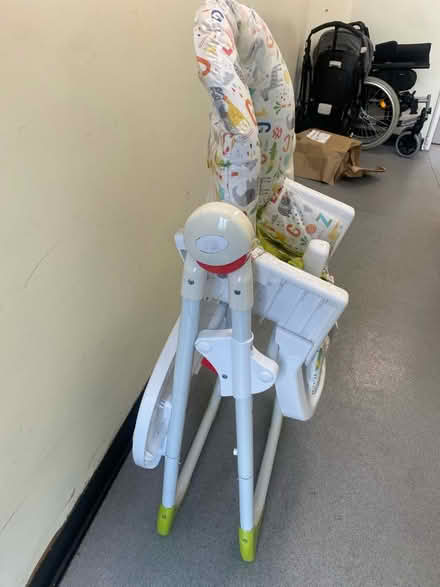 Photo of free Highchair and foam puzzle mat (Hammersmith) #4