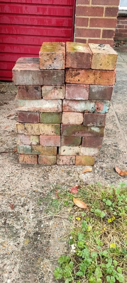 Photo of free About 35 reclaimed 1950s' bricks (Chelmsford CM1) #1