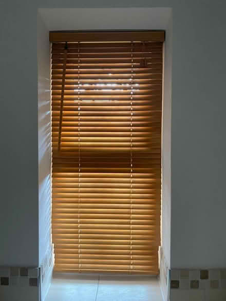 Photo of free Venetian window blind (Leigh-on-Sea SS9) #2