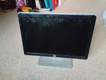 Photo of free 19-inch LCD monitor (inbuilt speakers) (Alnwickhill EH16) #1