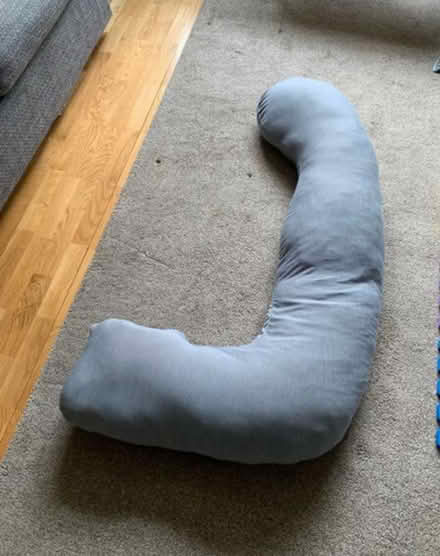 Photo of free Pregnancy pillow large (Morden SM4) #1