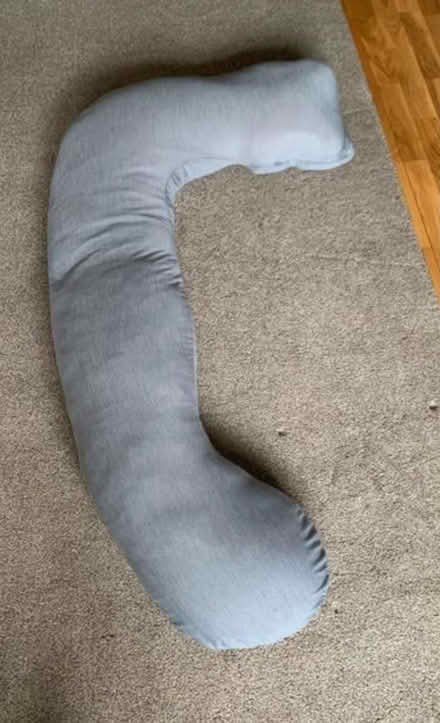 Photo of free Pregnancy pillow large (Morden SM4) #2