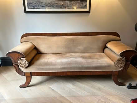 Photo of free Antique sofa to go this wknd sw17 (Tooting Bec/Balham) #1