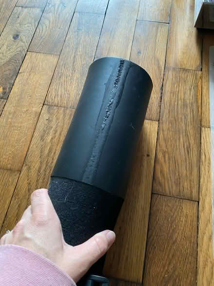 Photo of free Barbell pad and straps (Stepney E1) #2