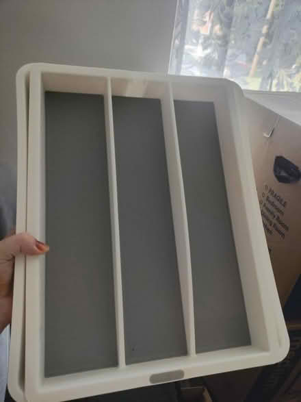 Photo of free Expandable cutlery organizer (Wilkins Avenue) #1