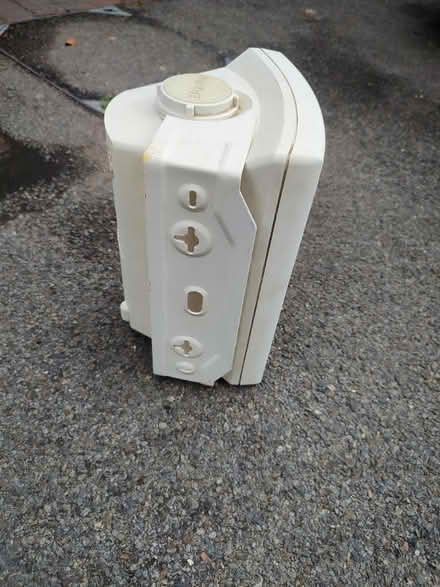 Photo of free Outdoor speakers X 4 (Horsham RH13) #2