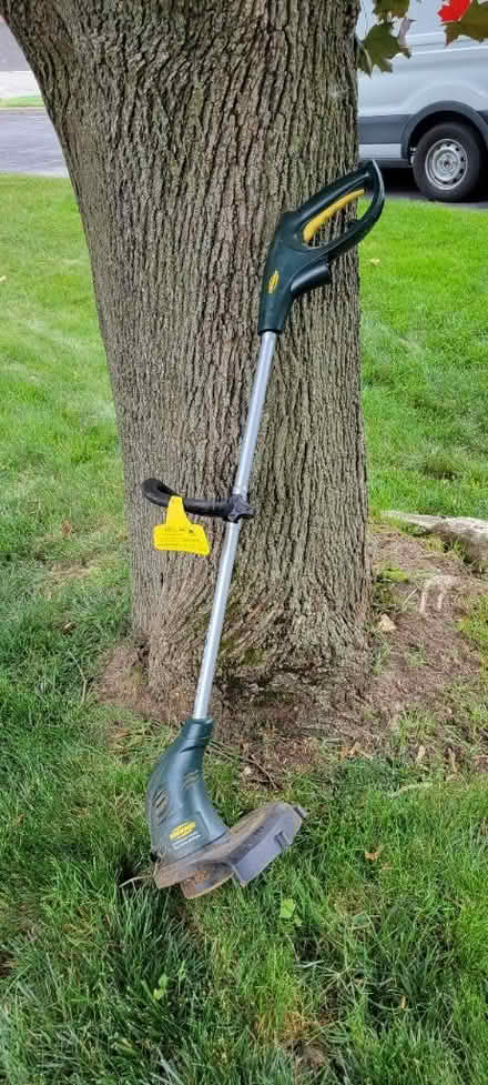 Photo of free Yardworks electric grass trimmer (Creditview & Brittania) #2