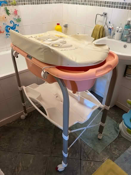 Photo of free Baby bath and changer (GU1, Warren Road, Guildford) #2