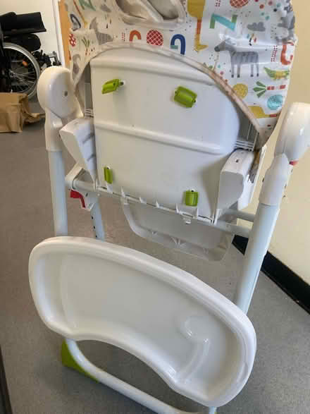 Photo of free Highchair and foam puzzle mat (Hammersmith) #3
