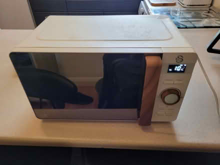 Photo of free Swan microwave (faulty) (Sale M33) #3