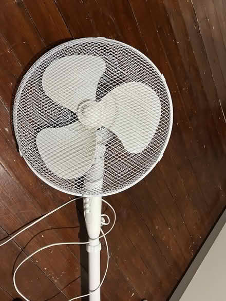 Photo of free Working fan but broken pedestal (Bermondsey SE16) #1