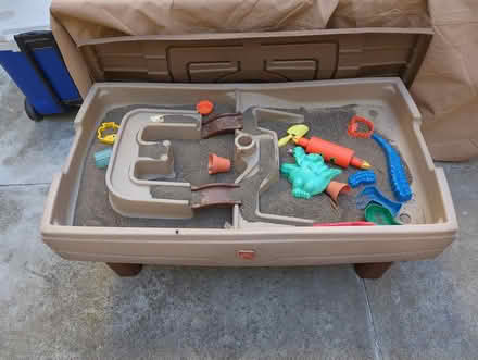 Photo of free Sand and Water Table (Mission) #2