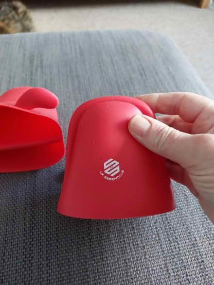 Photo of free Silicone oven mitts (Cosham) #3