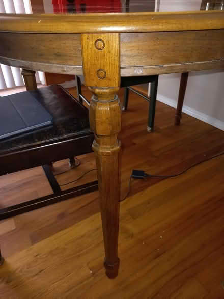 Photo of free dining table (Seatac) #3