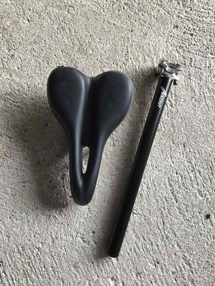 Photo of free Cycle saddle (West Pennard BA6) #1